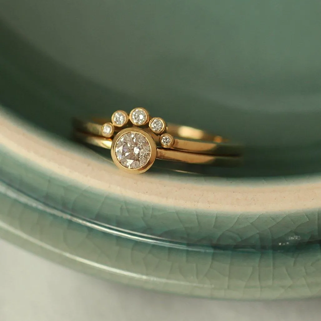 Chandri Arc Wedding Ring