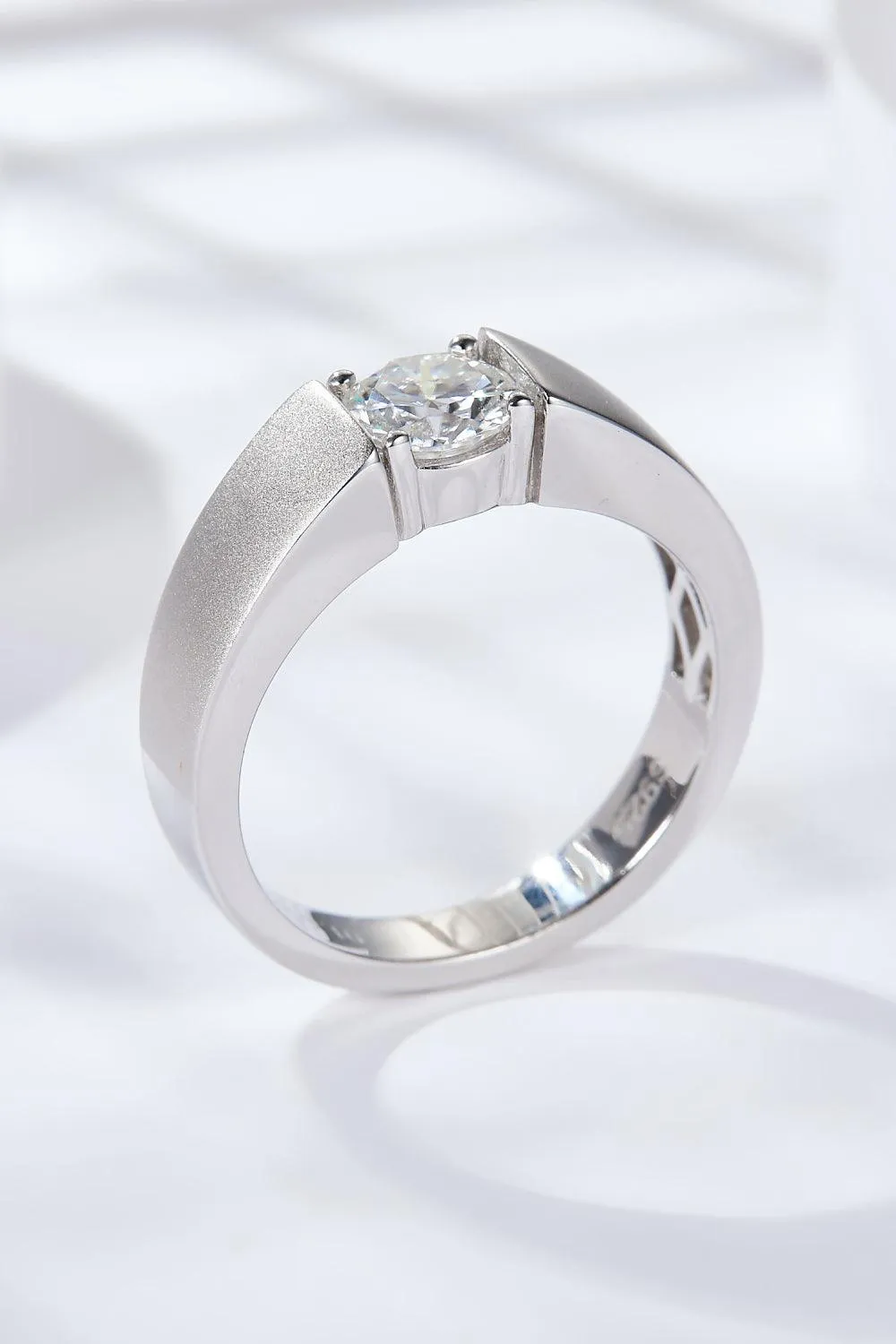 Elegant 1 Carat Lab-Grown Diamond Sterling Silver Ring - A Timeless Treasure