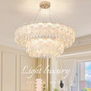 elegant chandelier .. ثريا  راقية
