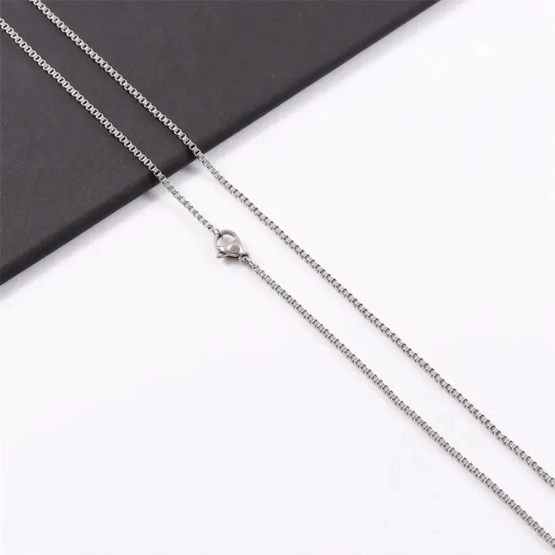 Firangi Yarn Classic Chain with Pearl Necklace Men Necklace