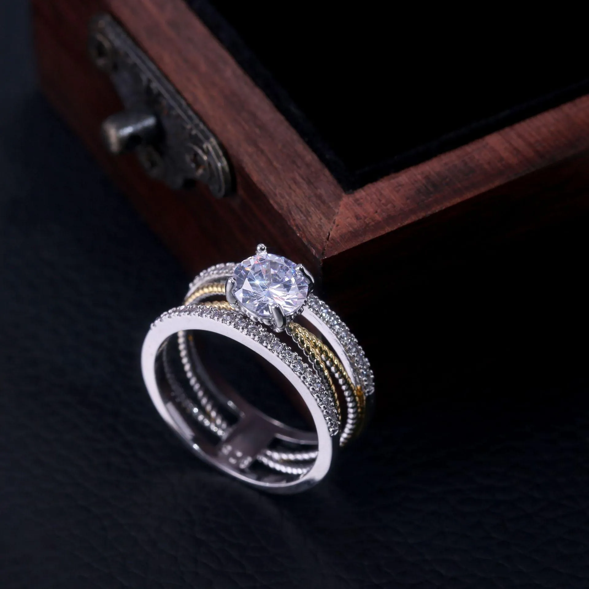 Glamorous Luxury Gold Silver Color Geometry AAA  Cubic Zirconia Diamonds Fashion Rings