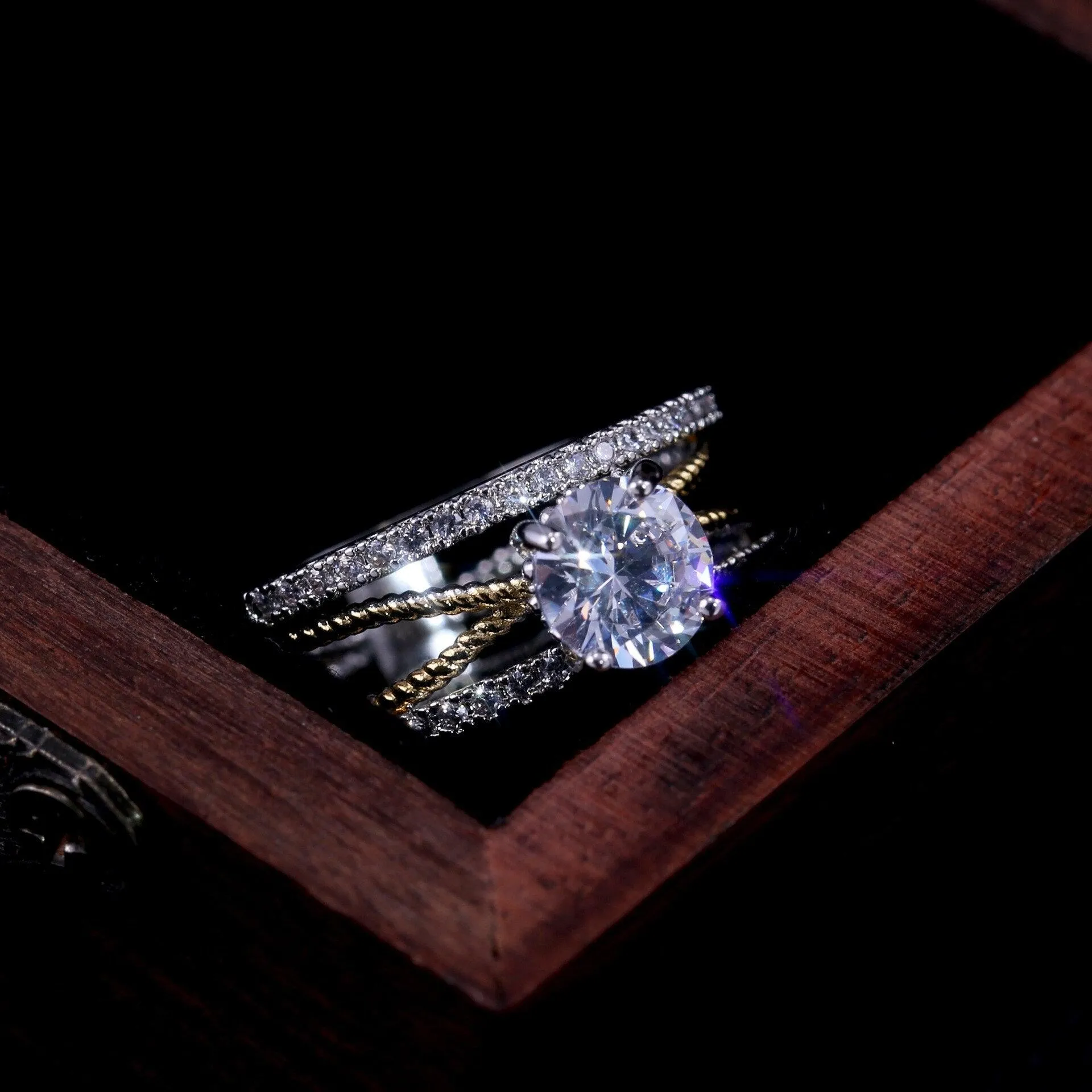 Glamorous Luxury Gold Silver Color Geometry AAA  Cubic Zirconia Diamonds Fashion Rings