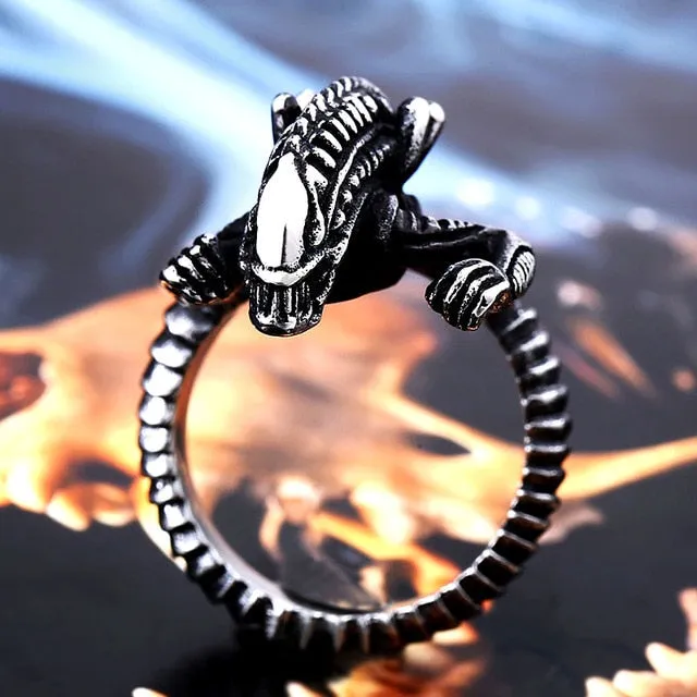 High Quality Alien Predator Finger Ring