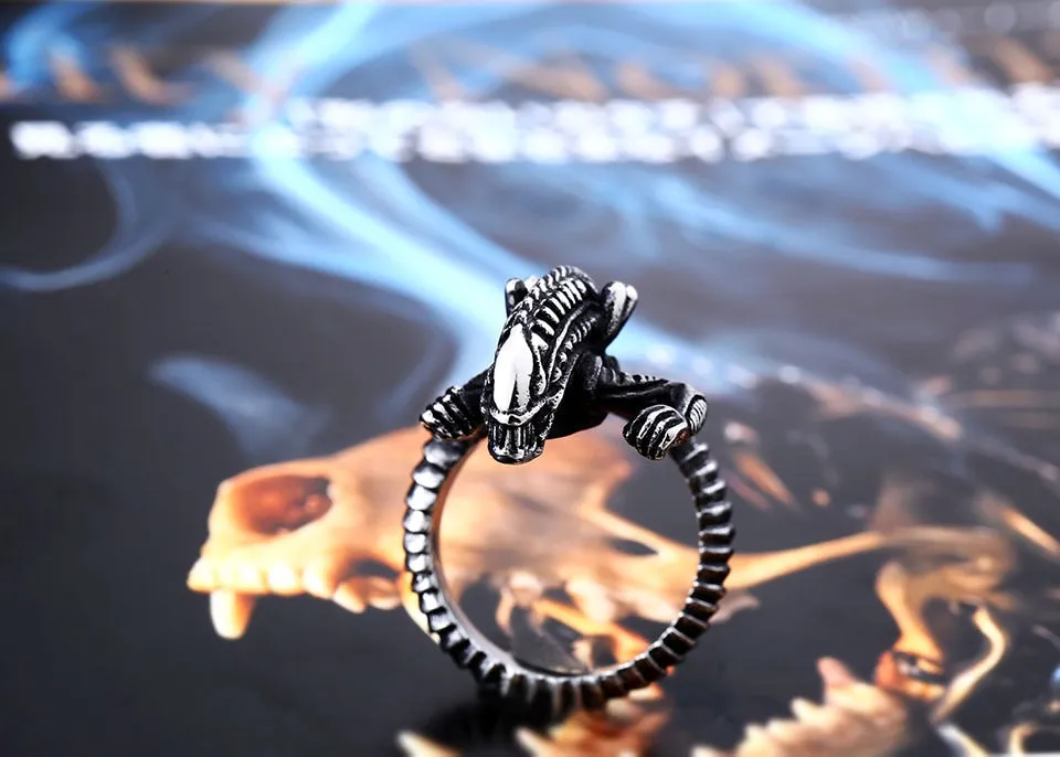 High Quality Alien Predator Finger Ring