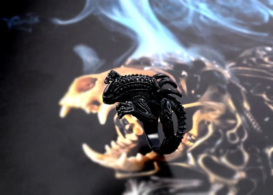 High Quality Alien Predator Finger Ring