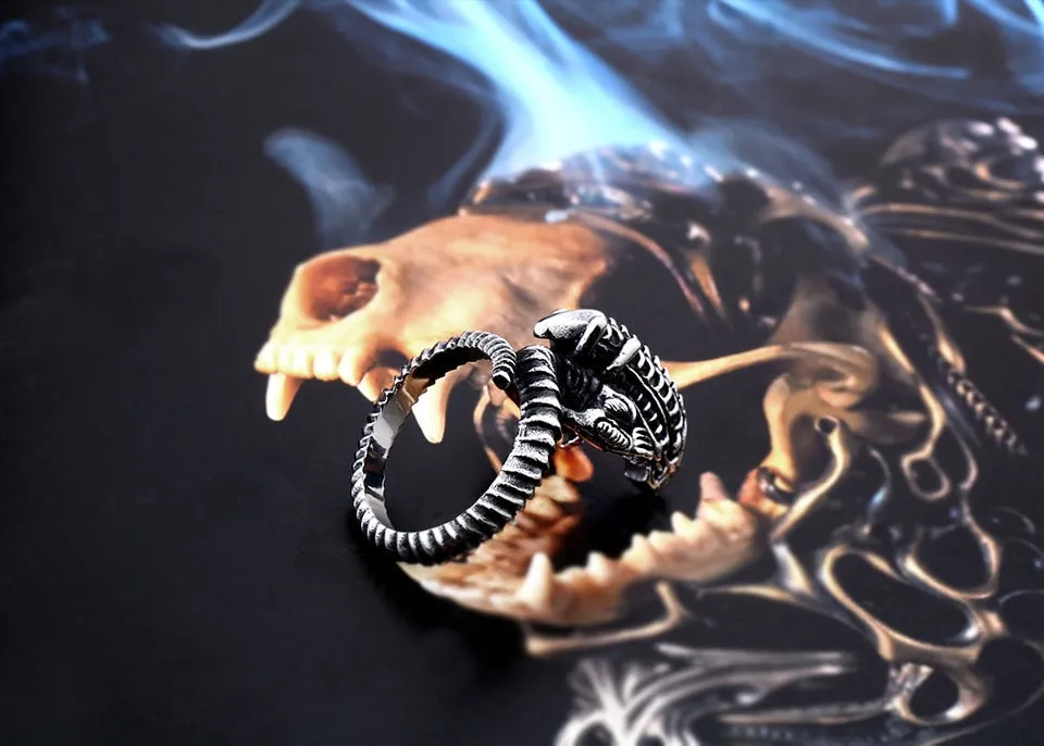 High Quality Alien Predator Finger Ring