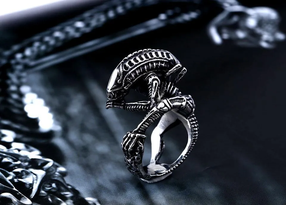 High Quality Alien Predator Finger Ring