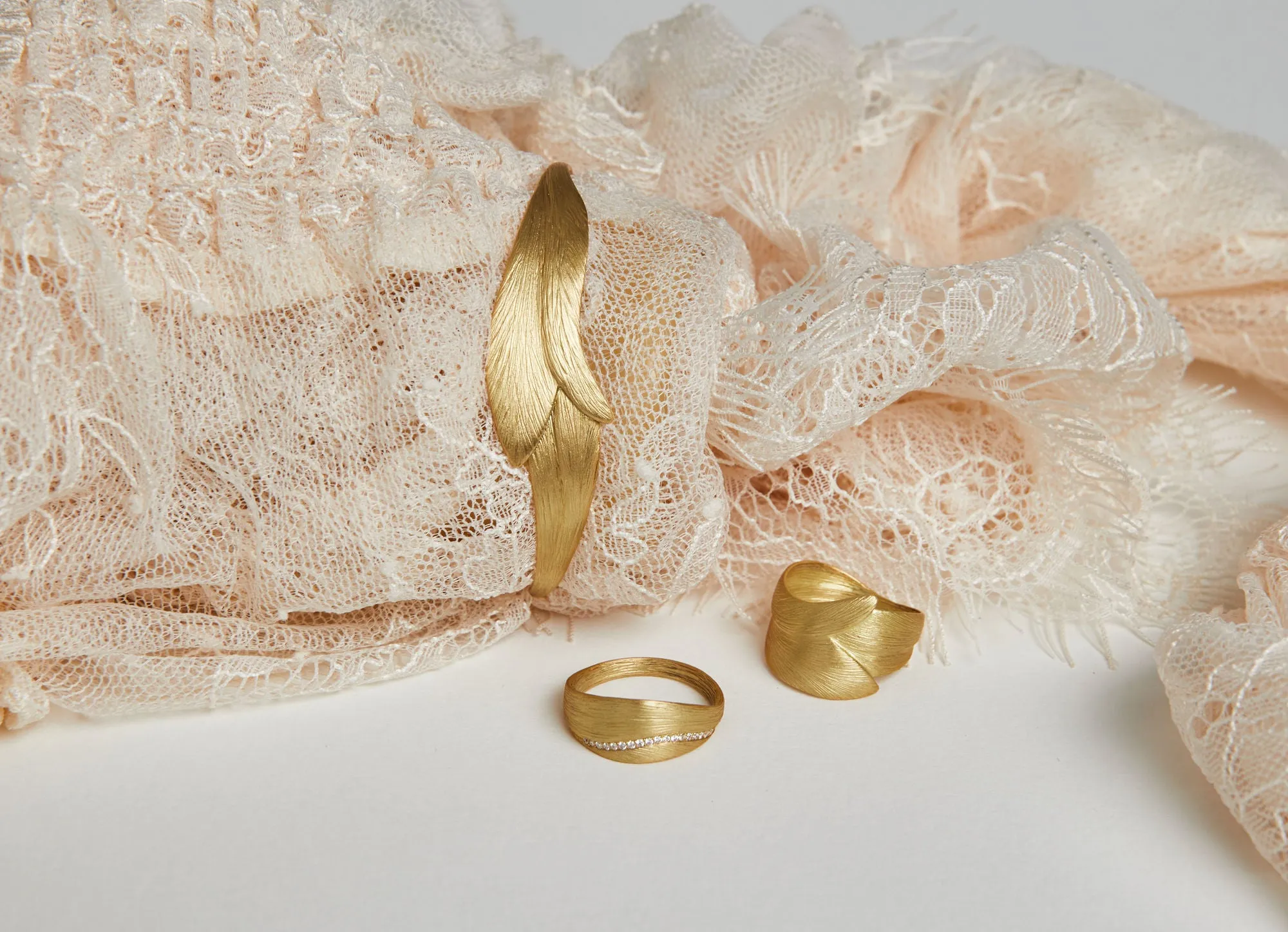 Large Aura 18K Gold Ring