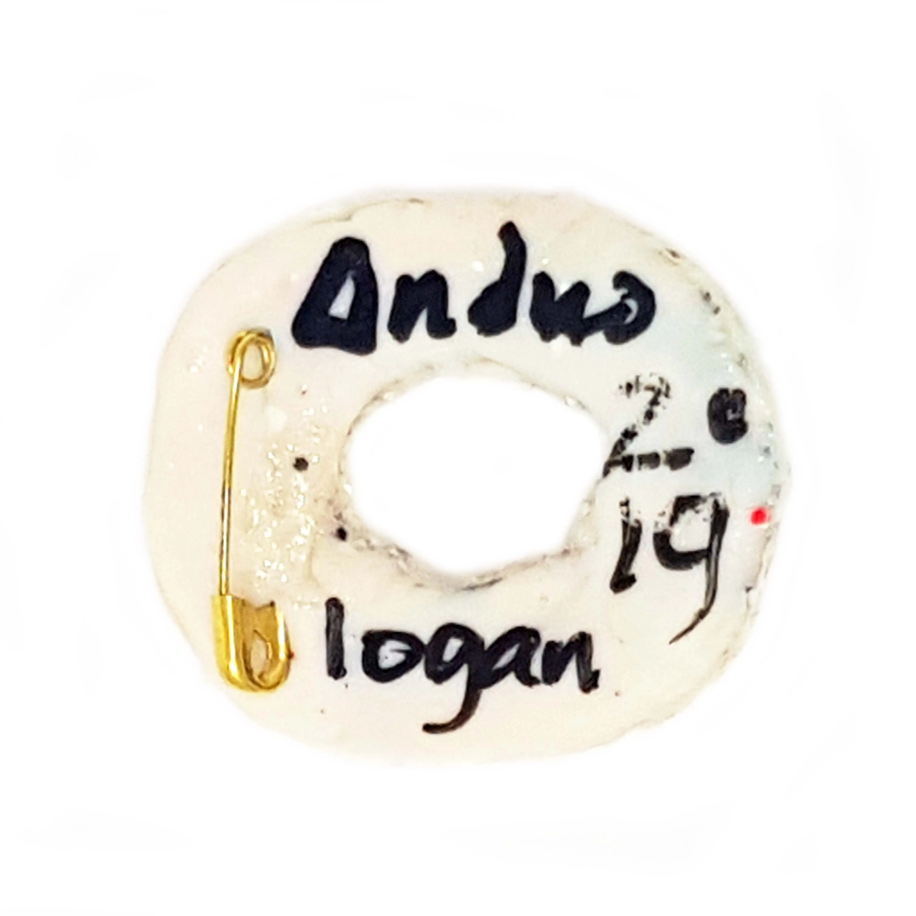 LETTER O - WHITE BROOCH