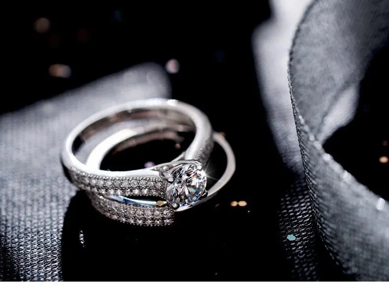 New Design Rose Gold Silver Color Round Cut AAA  Quality Luxury Wedding Ring Set