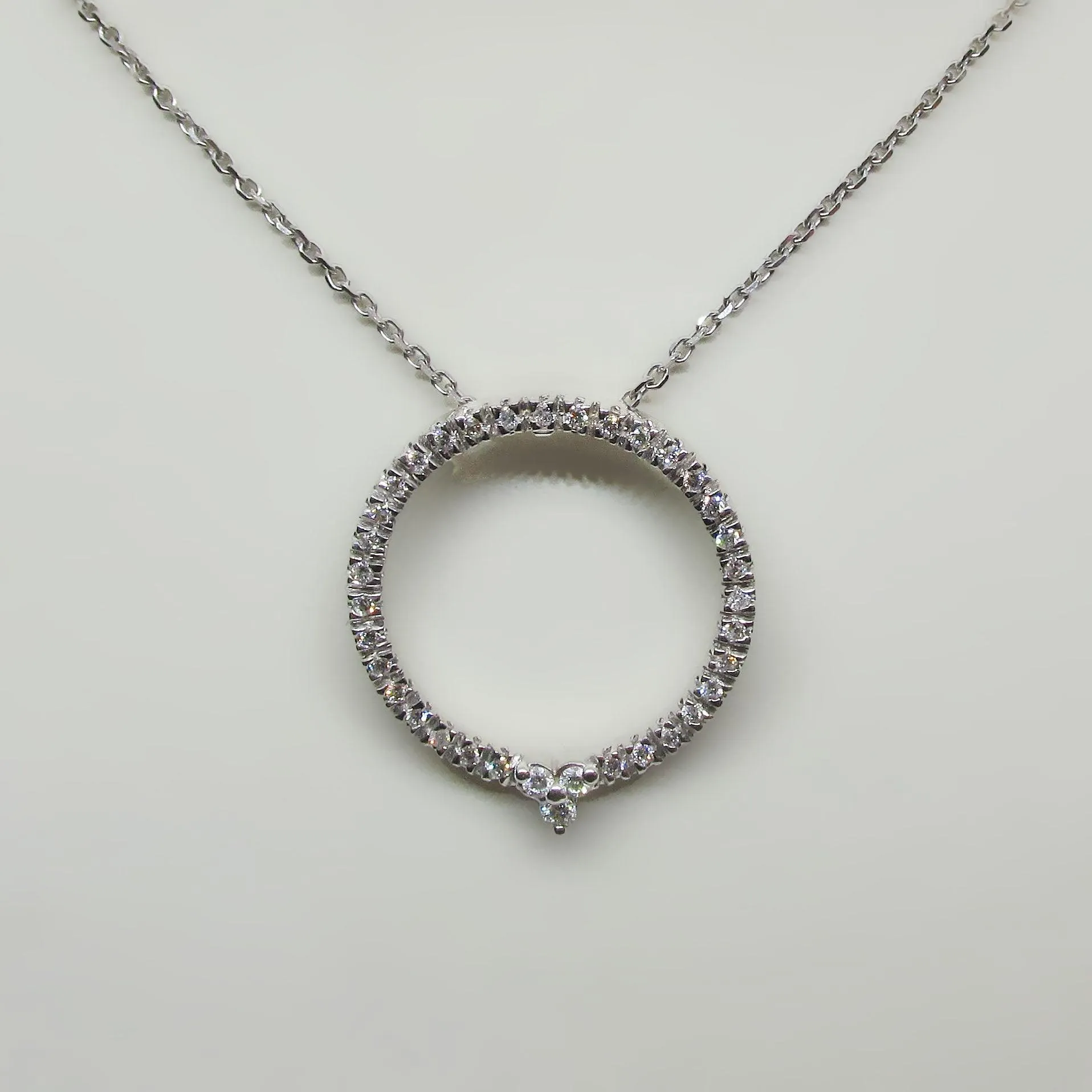 Open Circle Diamond Necklace in 14k Gold