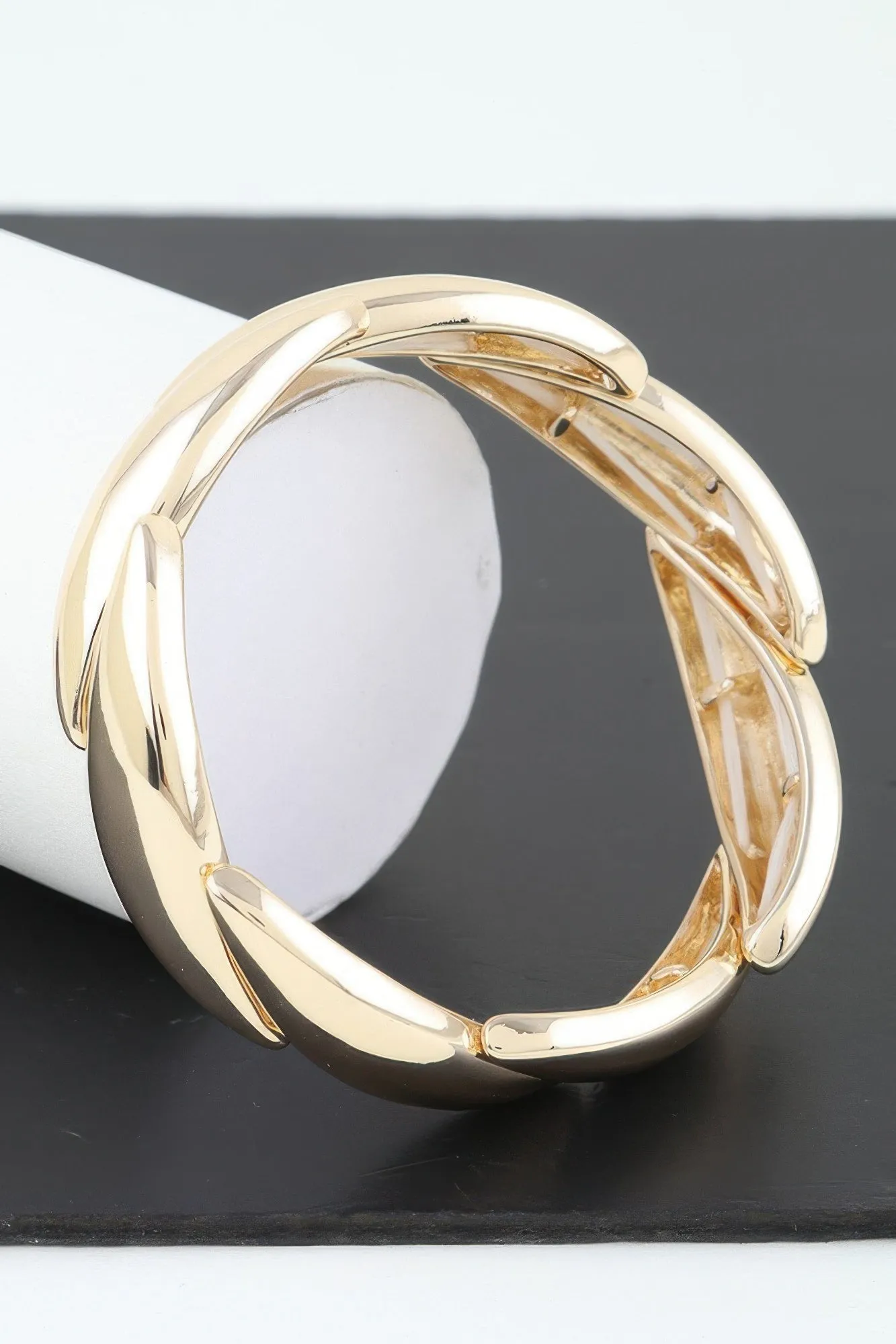 Shiny Overlapping Leaves Bracelet
