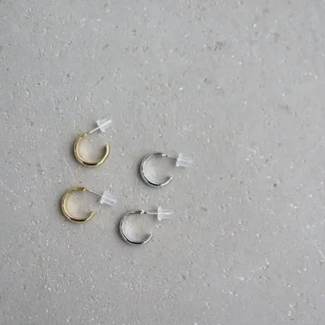 Simple Hoop Pierce
