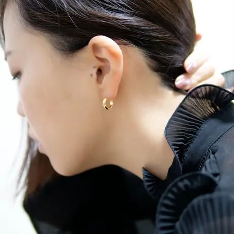 Simple Hoop Pierce