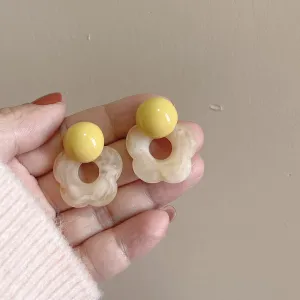 Wholesale Contrast Color Flower Simple Versatile Earrings